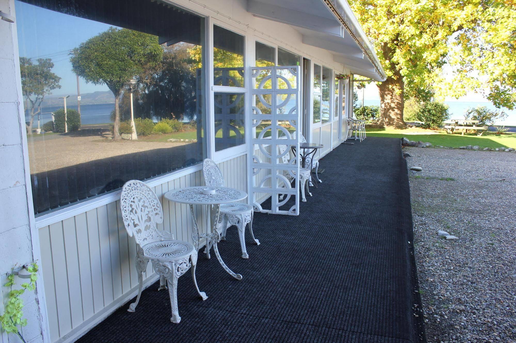 Jack & Di'S Lakefront Motel Rotorua Exterior photo